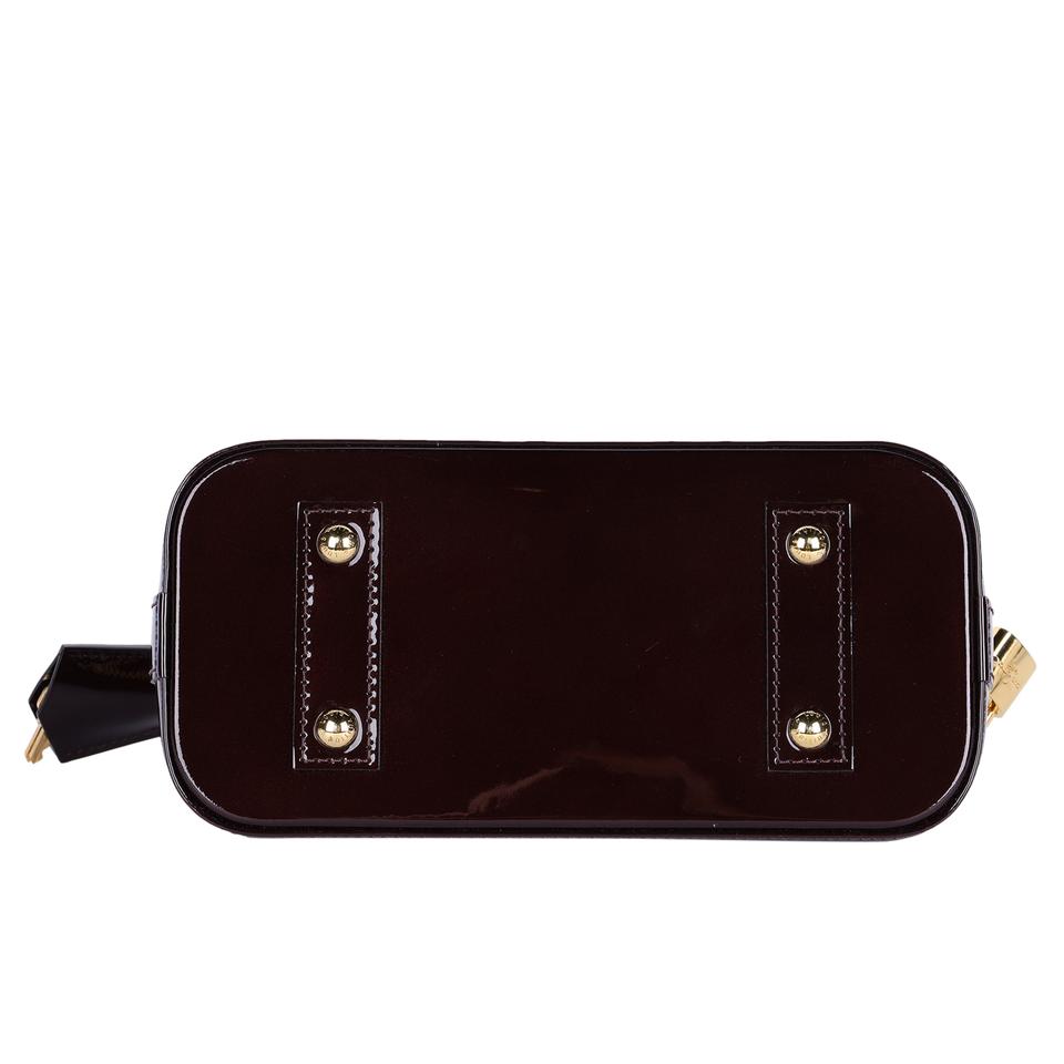 Alma bb leather handbag Louis Vuitton White in Leather - 34483715