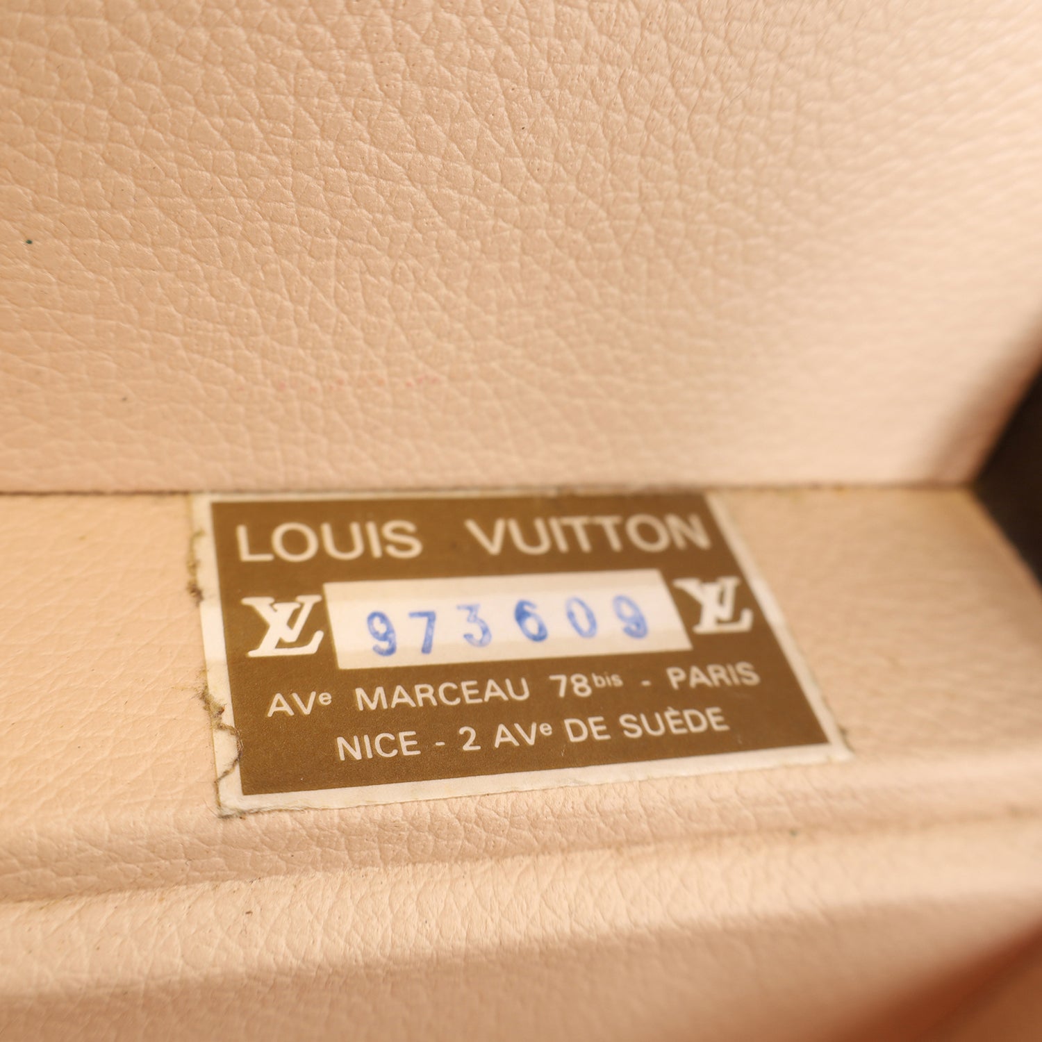 Pre-Owned Louis Vuitton Cotoville 40 Monogram Trunk Hard Case