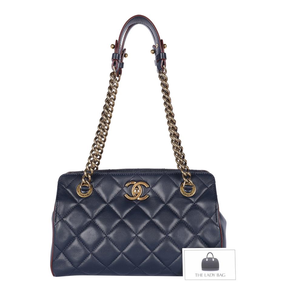 CHANEL Black Flap Bag Quilted Reissue 31 Rue Cambon