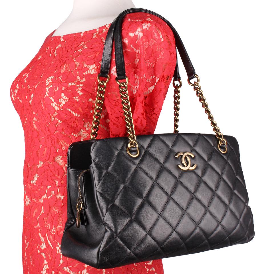 The Symmetrical | Leather Quilted Shoulder Bag | Black Quilted Purse